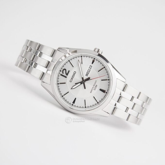 Montre Casio Homme - MTP-1335D-7AVDF - Bracelet Gris En Acier Inoxydable - Cadran Blanc - 12 Mois De Garantie
