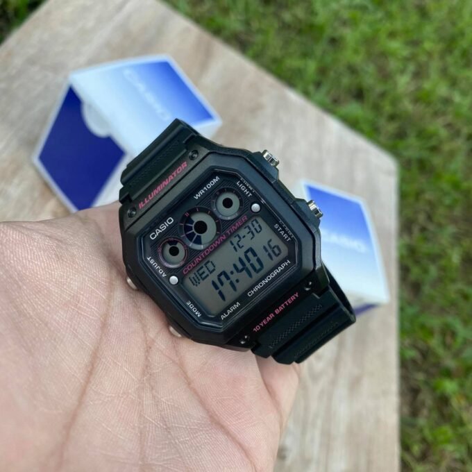 Montre Homme Casio - AE-1300WH-1A2VDF - Heure Mondiale 29 Fuseaux, Chronomètre, Minuterie, Alarme - Résine - Noir