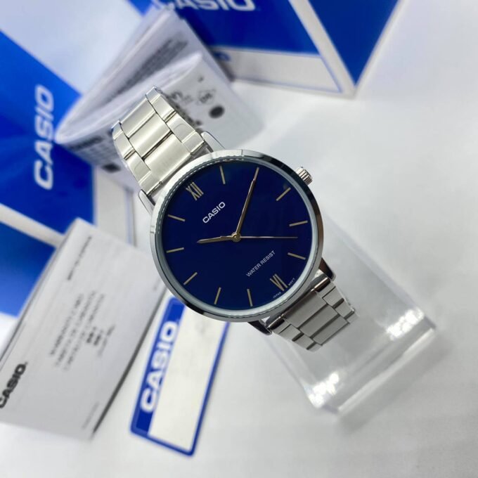 Montre CASIO Femme -LTP-VT01D-2BUDF - Bracelet Gris En Acier Inoxydable - Résistante à l'eau - 12 Mois De Garantie