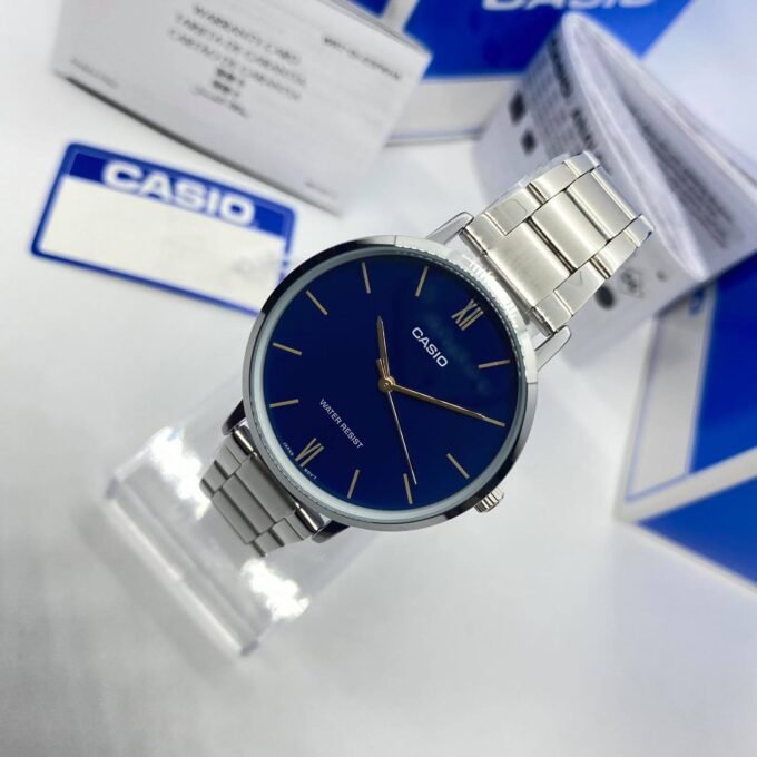 Montre CASIO Femme -LTP-VT01D-2BUDF - Bracelet Gris En Acier Inoxydable - Résistante à l'eau - 12 Mois De Garantie