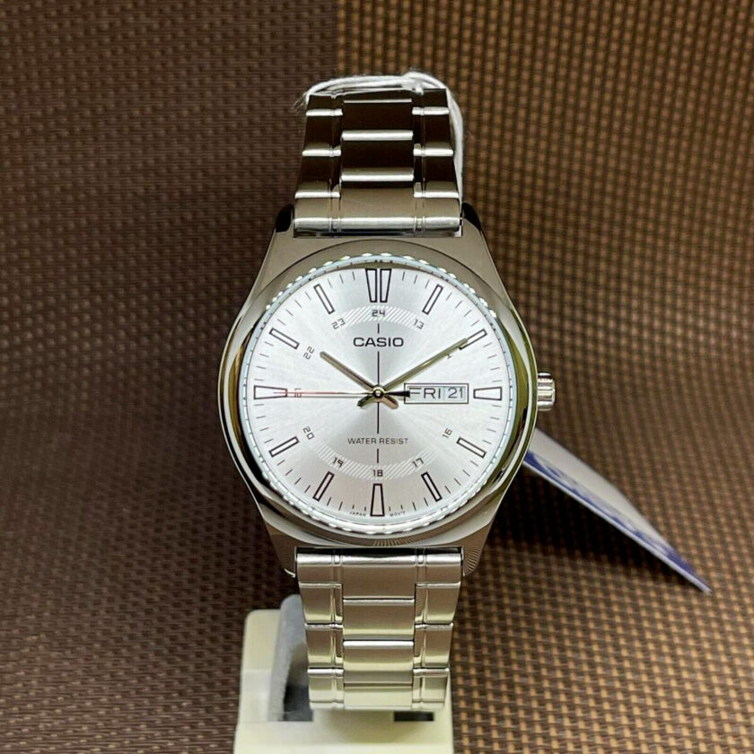 montre classique casio homme design Élégant, bracelet acier inoxydable, cadran blanc, résistante à leau métal argenté référence mtp v006d 7cudf