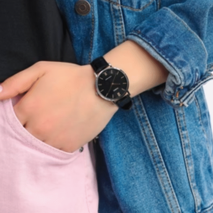 Montre CASIO Femme - LTP-VT01GL-1BUDF - Bracelet Noir En Cuir Véritable - Résistante à l'eau - 12 Mois De Garantie