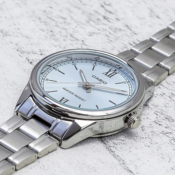 Montre Femme Casio - LTP-V005D-2B3UDF - Bracelet en acier inoxydable - Résistant à l'eau