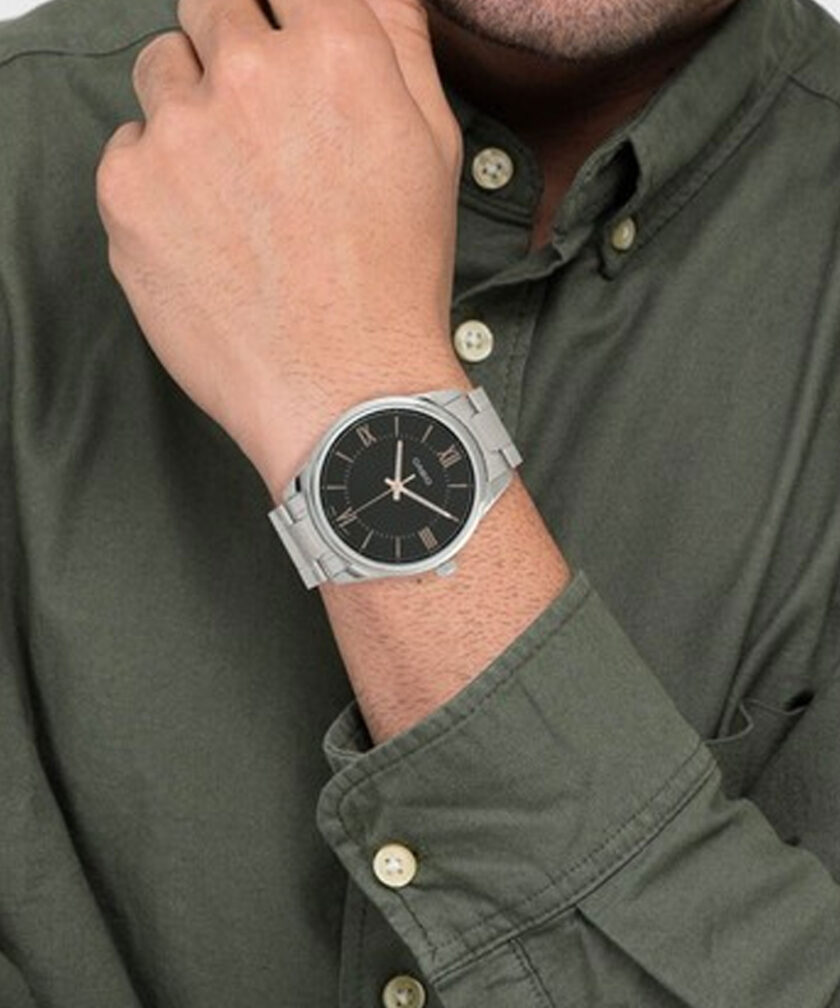 Montre-Bracelet Homme - Casio Collection MTP-V005D-1B5UDF - Bracelet Gris Avec Fond Noir En Acier Inoxydable – Image 3