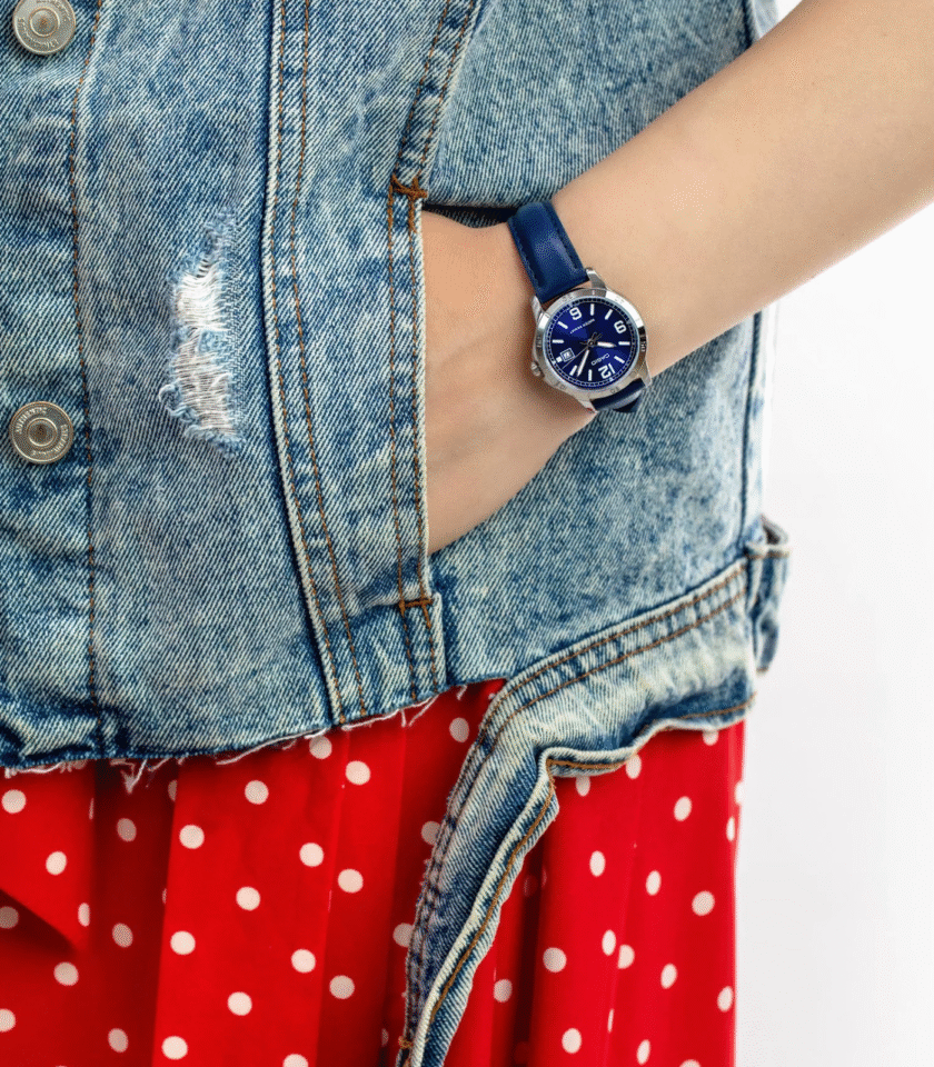 Montre Casio Femme - LTP-V004L-2BUDF- Bracelet en cuir Bleu - Affichage analogique - Résistant à l'eau – Image 3