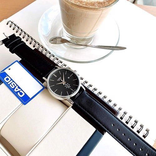 Montre Homme Casio - MTP-B125L-1AVDF - Bracelet en Cuir noir - Résistant à l'eau - Dateur