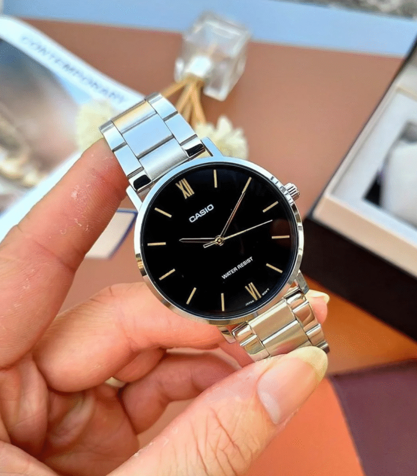 Montre Casio Femme - LTP-VT01D-1BUDF - Bracelet Gris En Acier Inoxydable - Résistante À L'Eau - 12 Mois De Garantie
