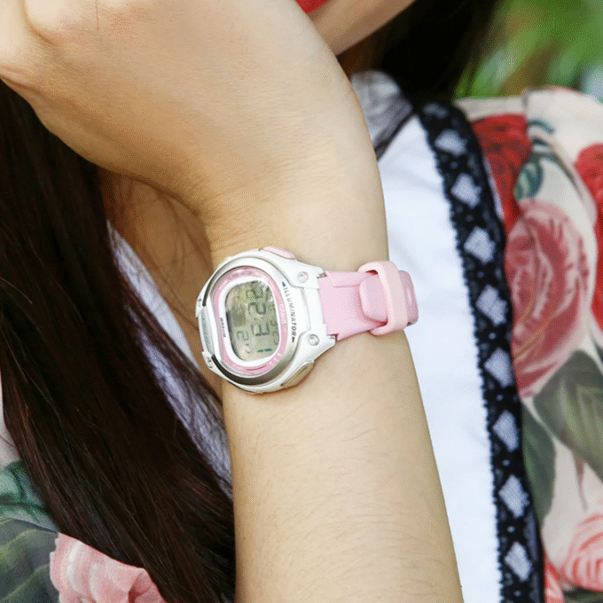 Montre Jeunesse Casio - LW-203-4AVDF - Bracelet en Résine Rose - Affichage numérique - Résistant à l'eau