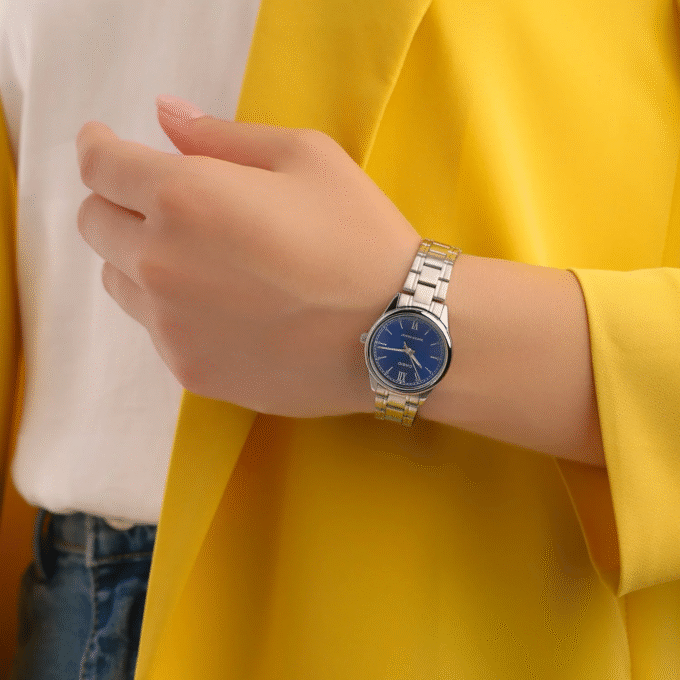 Montre Femme Casio - LTP-V005D-2B2UDF - Bracelet en Acier Inoxydable - Affichage analogique - Résistant à l'eau