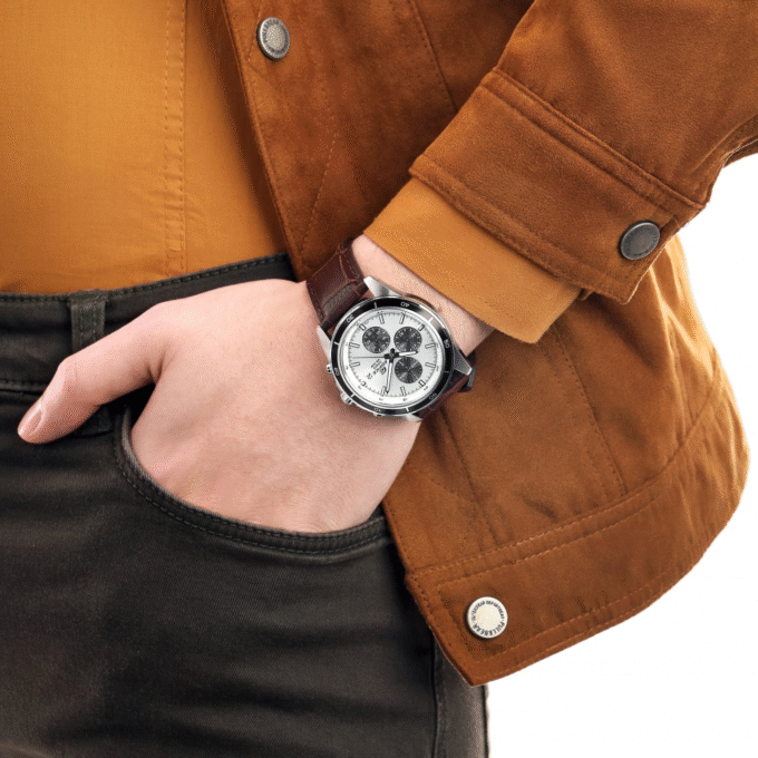 Montre Homme Casio Edifice - EFR-526L-7AVUDF - Bracelet en cuir véritable marron - Résistant à l'eau