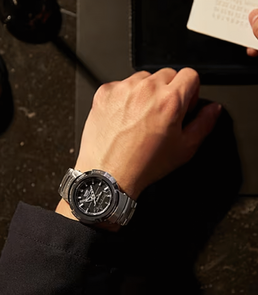 Montre Homme Casio G-SHOCK - AWM-500D-1A8DR - Bracelet en Acier Inoxydable - Alimentation énergie solaire - Affichage analogique Numérique - – Image 5