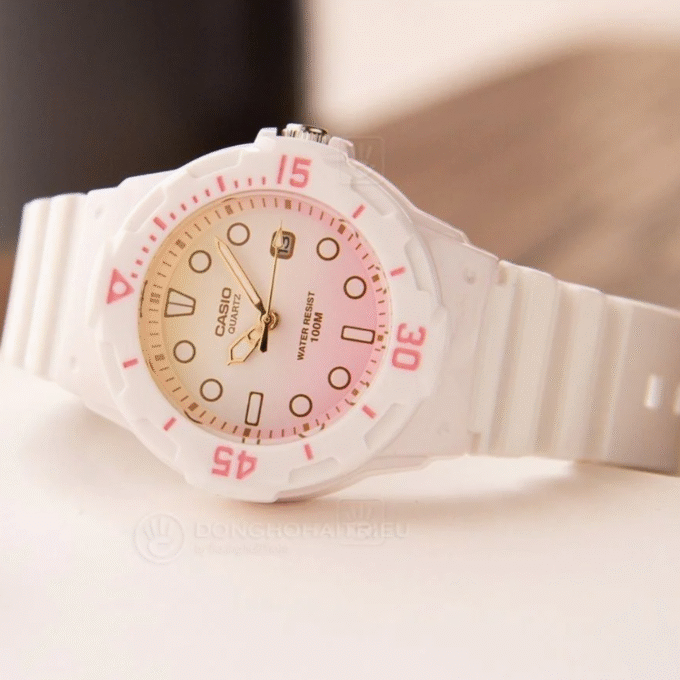 Montre Jeunesse Casio - LRW-200H-4E2VDR - Bracelet en Résine blanc - Affichage analogique - Résistant à l'eau