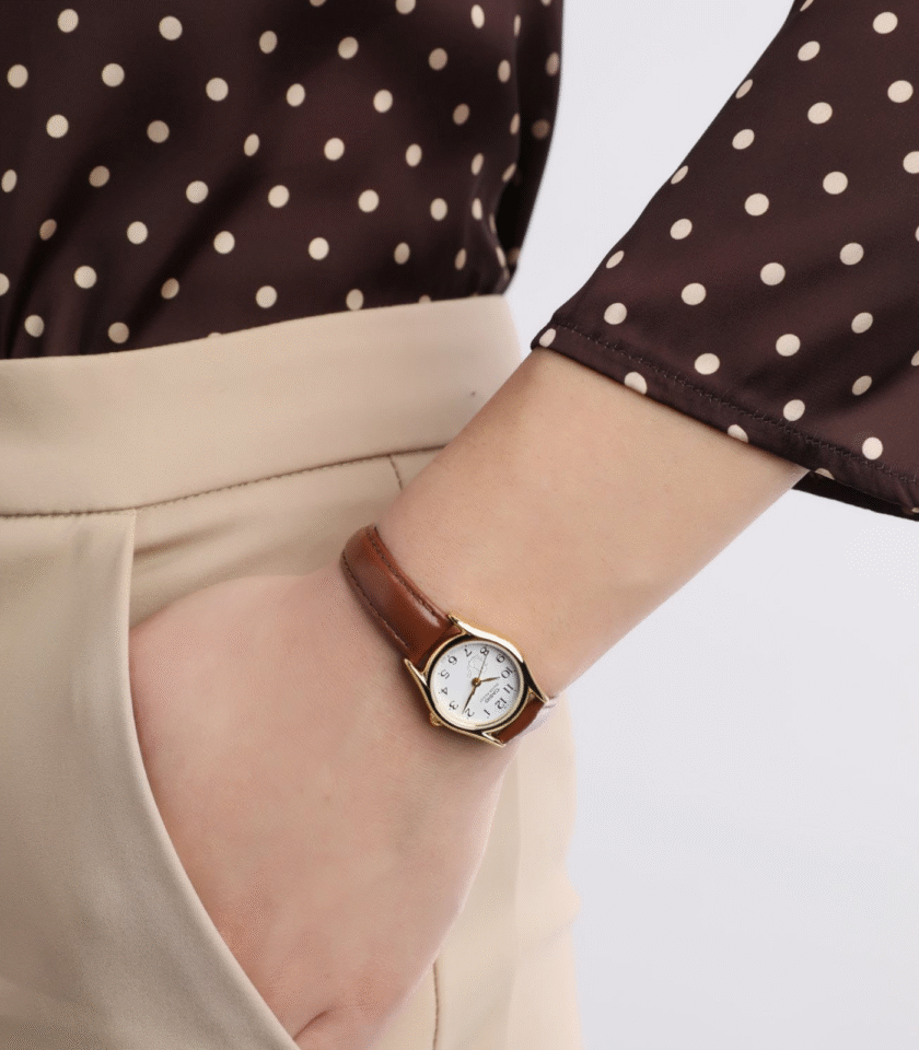 Montre Femme Casio - LTP-1094Q-7B8RDF - Bracelet en Cuir Marron - Affichage analogique - Résistant à l'eau – Image 3