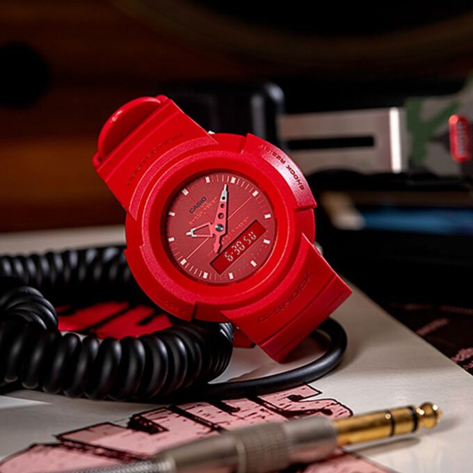 Montre Homme Casio G-SHOCK - Analogique & Numérique, Chronomètre, Alarme, Résistant aux chocs et à l’eau 200m - Bracelet Résine Rouge - Verre Minéral - AW-500BB-4EDR