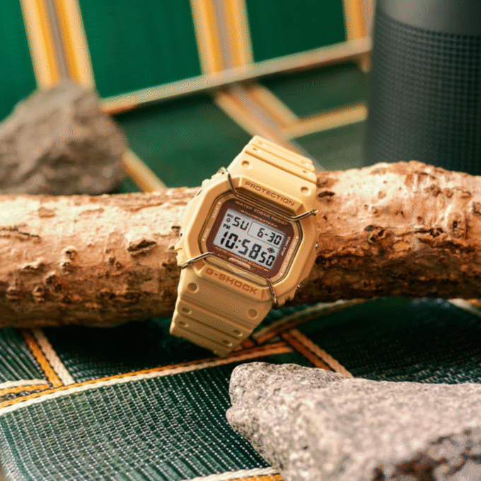 Montre Homme Casio G-Shock - DW-5600PT-5DR - Bracelet en résine - Affichage numérique - Résistant à l'eau