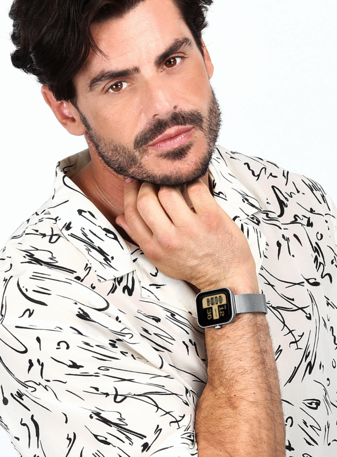 MONTRE CONNECTEE SECTOR S-03 - R3253294001 - BRACELET EN ACIER INOXYDABLE - MAILLE MILANAISE - RESISTANT A L'EAU