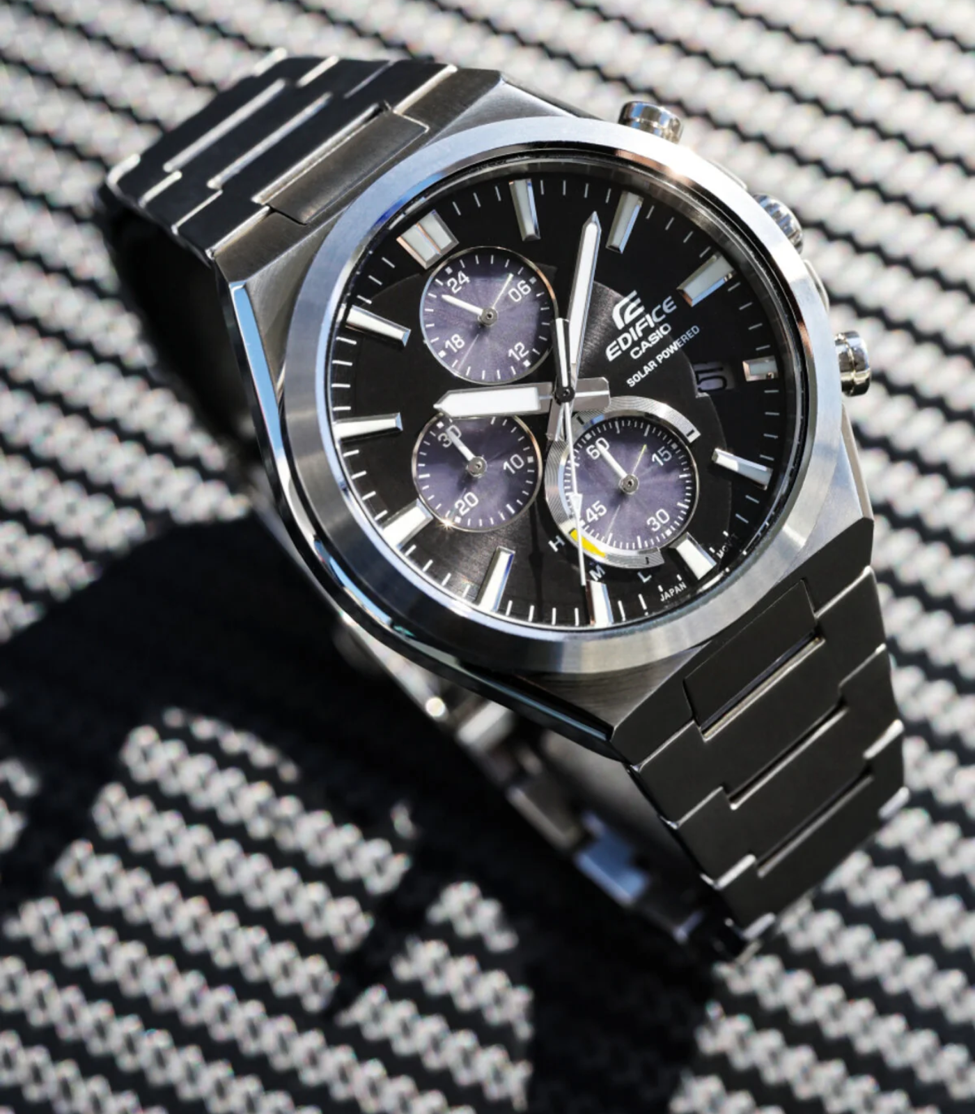 Montre Homme Casio EDIFICE Solaire - EQS-950D-1AVUDF - Bracelet en Acier Inoxydable - Affichage analogique - Résistant à l'eau – Image 2