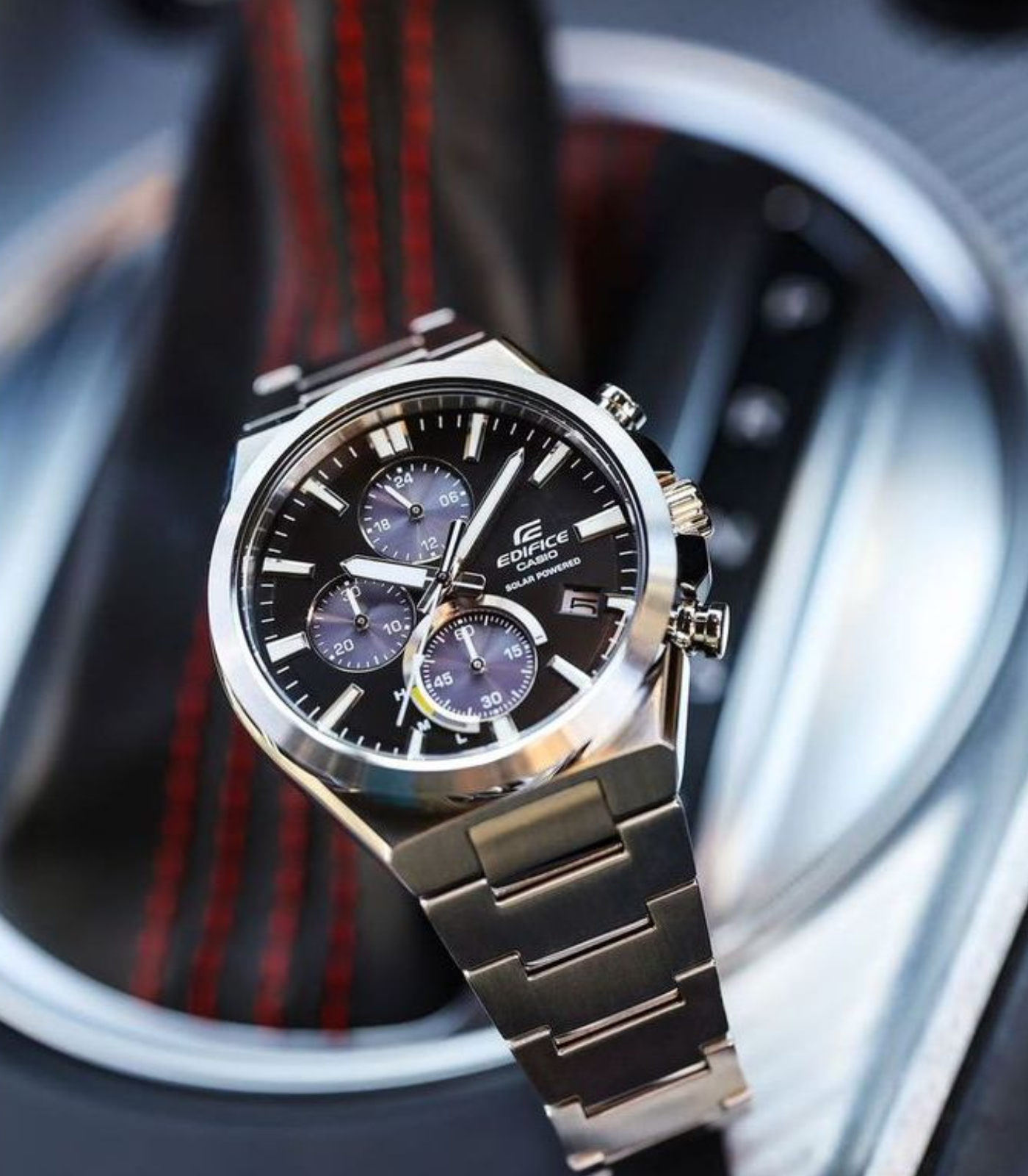 Montre Homme Casio EDIFICE Solaire - EQS-950D-1AVUDF - Bracelet en Acier Inoxydable - Affichage analogique - Résistant à l'eau – Image 3