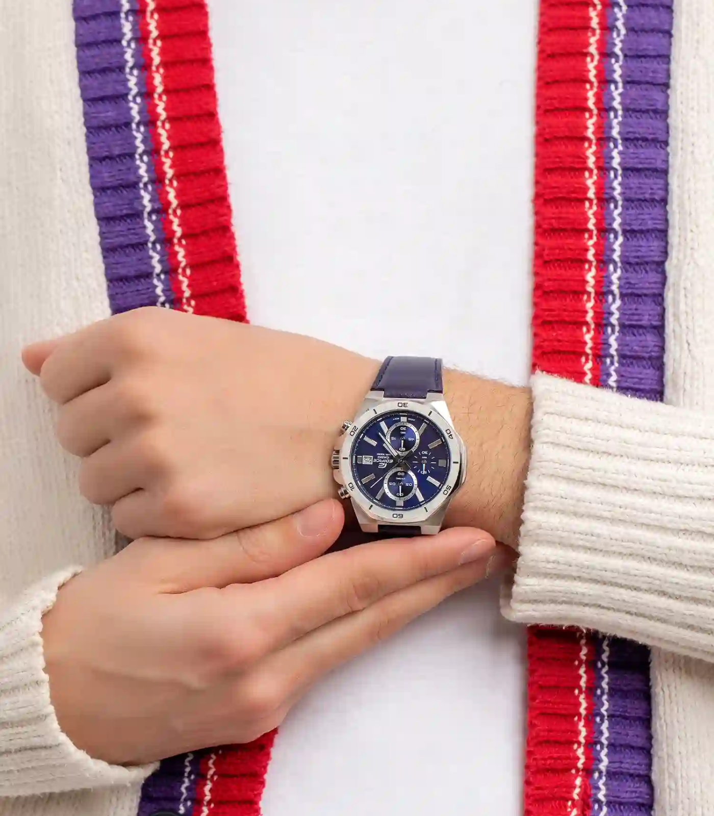 Montre Homme Casio EDIFICE - EFV-640L-2AVUDF - Bracelet en Cuir Véritable bleu - Affichage analogique - Résistant à l'eau – Image 2