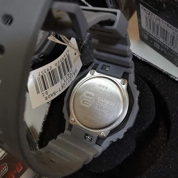 Montre Homme Casio G-Shock GA-2110ET-8ADR - Bracelet Gris En Silicone - Résistance à l'eau 200 Mètres