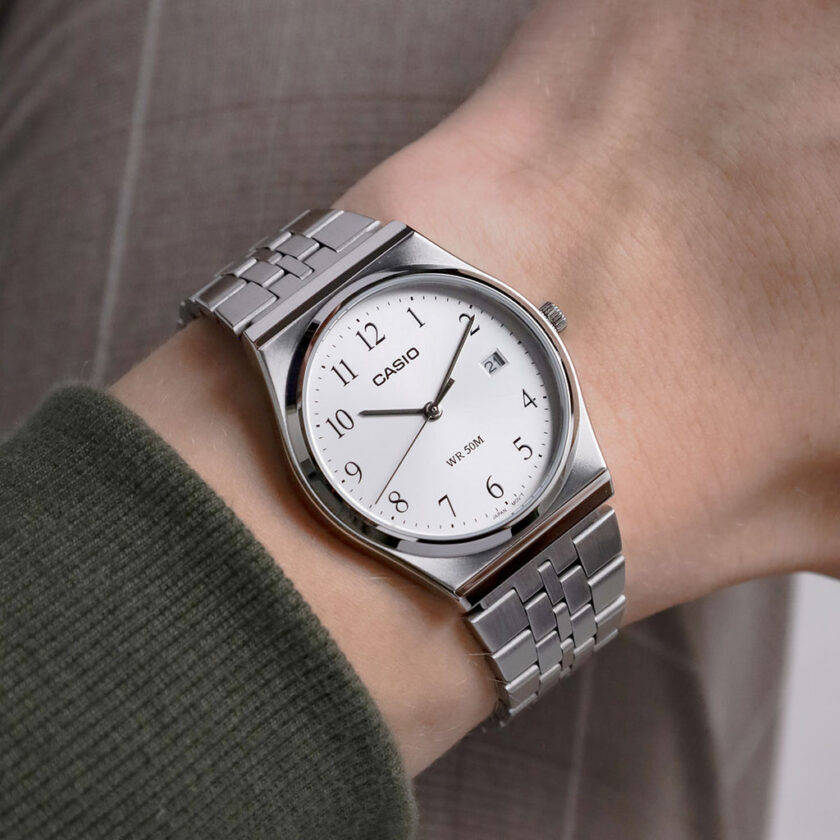 montre homme casio mtp b145d 7bvdf bracelet acier argent gris