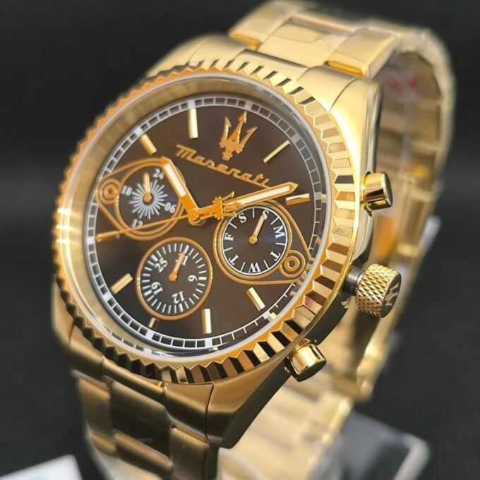 Montre Maserati Competizion R8853100026 - Montre Analogique Sportive pour Hommes avec Cadran Bleu et Bracelet Métallique Jaune