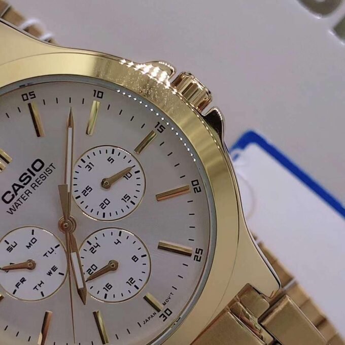 Montre CASIO Homme - Bracelet DoRée En Acier Inoxydable - Cadran Blanc - 12 Mois De Garantie - MTP-V300G-7AUDF