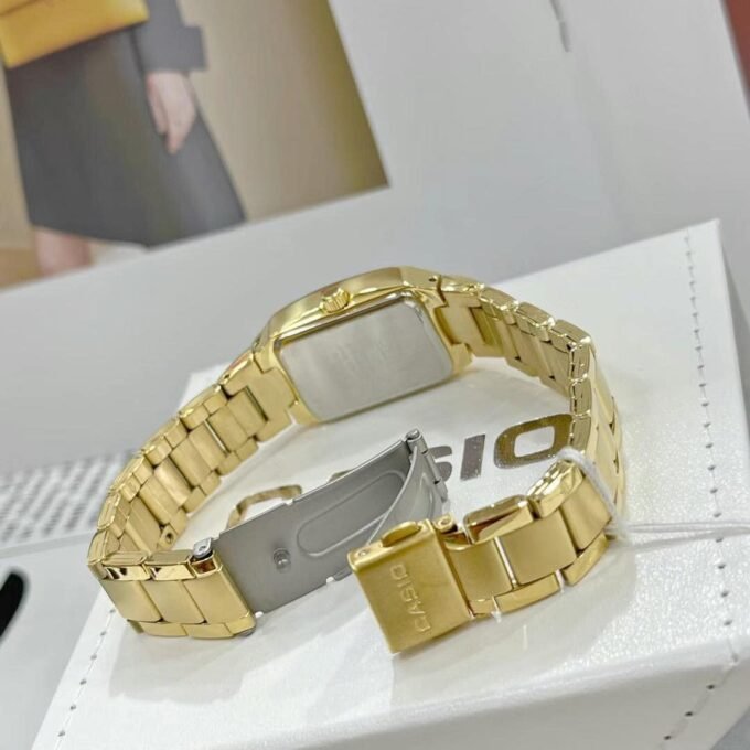 Montre CASIO Femme - LTP-1165N-1CRDF - Bracelet Dorée En Acier Inoxydable - Résistante à l'eau - 12 Mois De Garantie