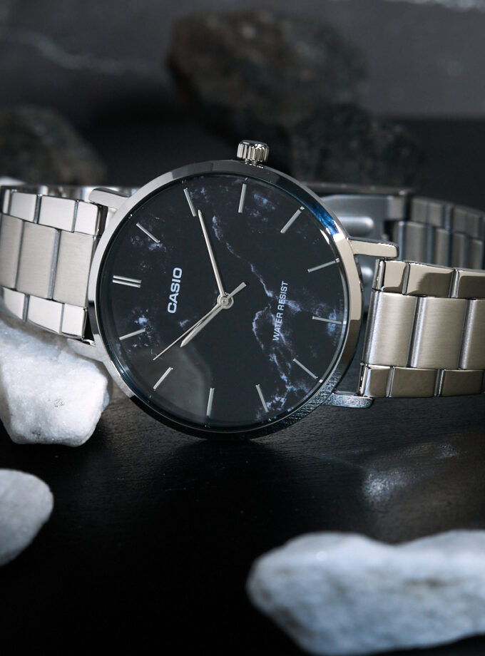 montre classique casio homme design Élégant, bracelet métal, résistante à leau, mouvement quartz acier inoxydable noir référence mtp vt01dm 1audf