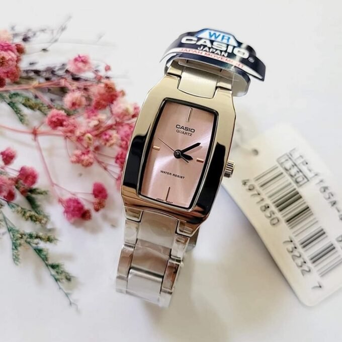 Montre CASIO Femme - LTP-1165A-4CDF - Bracelet Gris En Acier Inoxydable - Résistante à l'eau - 12 Mois De Garantie