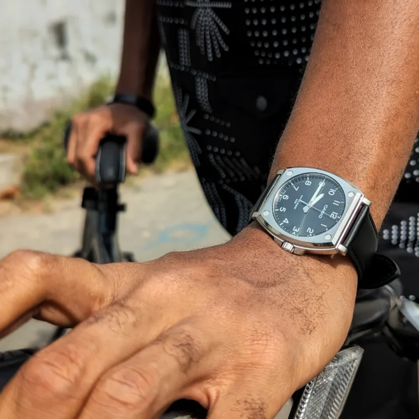 montre classique casio homme design Élégant, bracelet cuir, résistante à leau, mouvement quartz noir référence mtp e730l 1avdf
