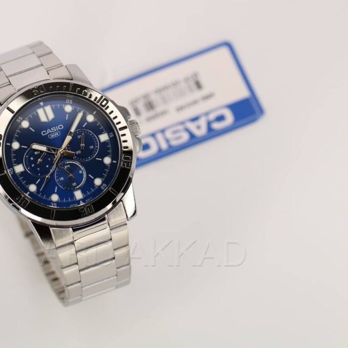 Montre Casio Homme - MTP-VD300D-2EUDF - Bracelet Gris En Acier Inoxydable - Résistante À L'Eau - 12 Mois De Garantie