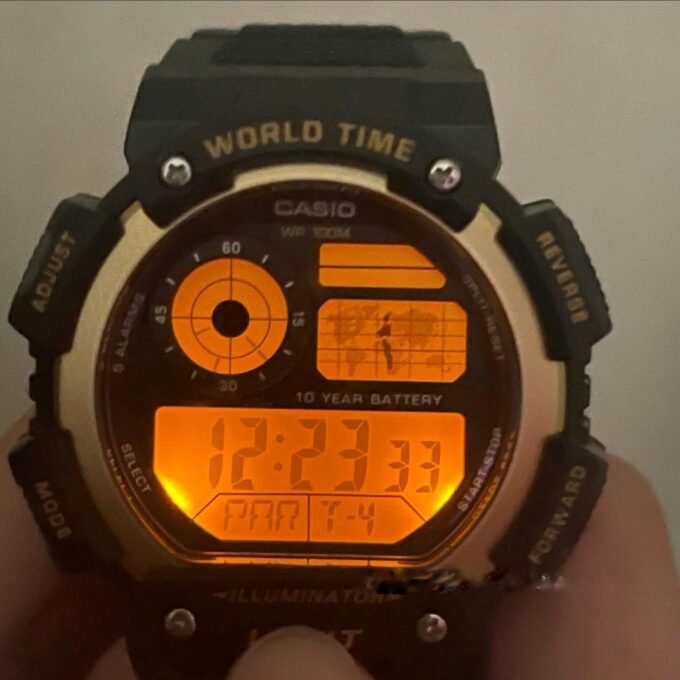 Montre Casio Homme - Bracelet Noir En Resine - Boitier En Resine - Résistante À L'Eau - 12 Mois De Garantie - Ae-1400Wh-1Avdf