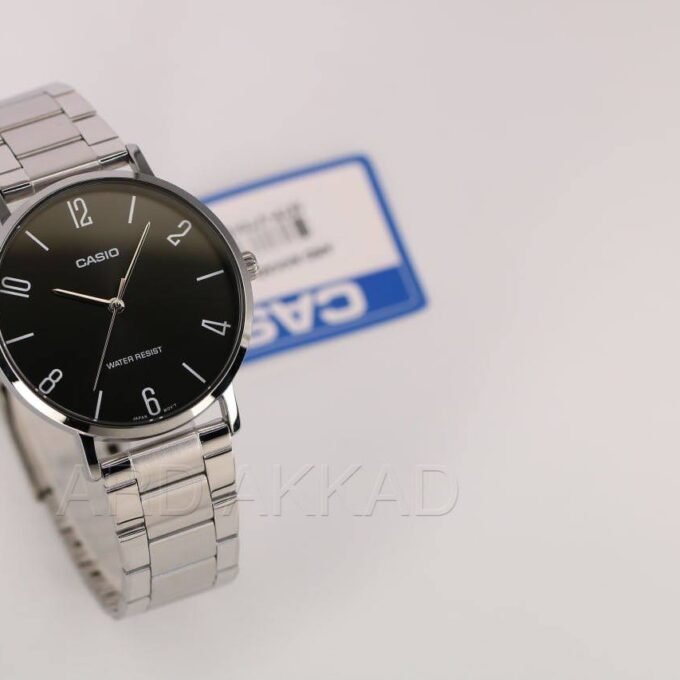 Montre CASIO Homme - MTP-VT01D-1B2UDF - Bracelet Gris En Acier Inoxydable - Résistante à l'eau - 12 Mois De Garantie