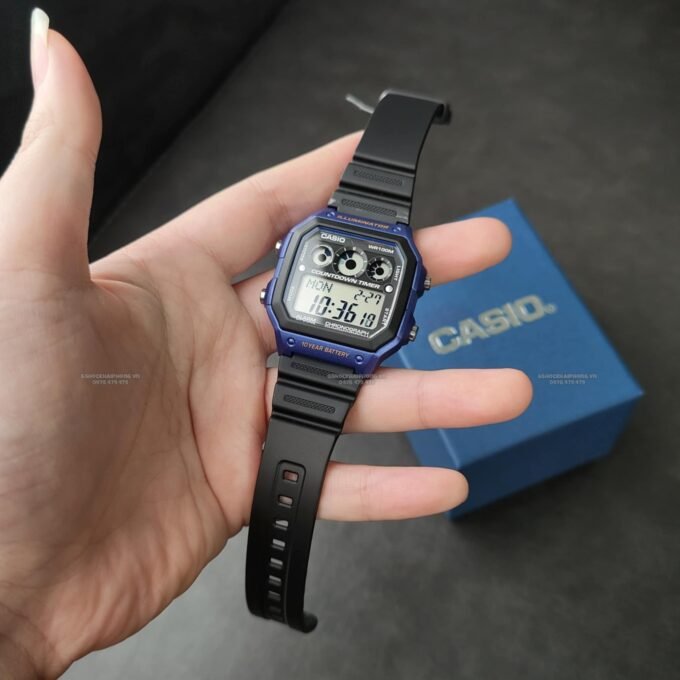 Montre CASIO Homme - AE-1300WH-2AVDF - Bracelet Noir En Résine - Résistante à l'eau - 12 Mois De Garantie