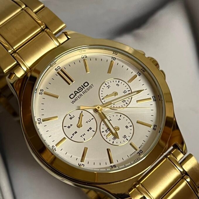 Montre CASIO Homme - Bracelet DoRée En Acier Inoxydable - Cadran Blanc - 12 Mois De Garantie - MTP-V300G-7AUDF