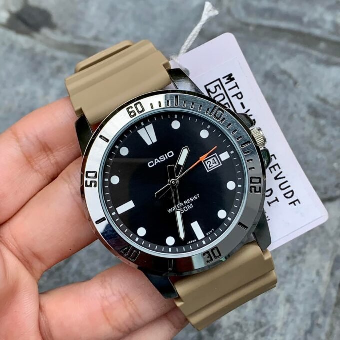 Montre Homme Casio MTP-VD01-5EVUDF - Résine, Verre Minéral, Étanche 50m, Date, Précision ±20s/mois - Marron, 49x45mm