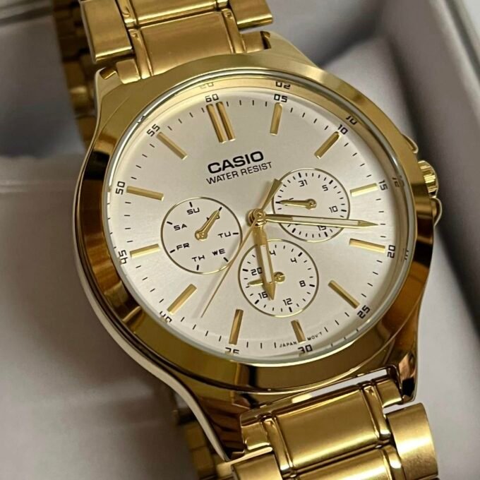 Montre CASIO Homme - Bracelet DoRée En Acier Inoxydable - Cadran Blanc - 12 Mois De Garantie - MTP-V300G-7AUDF