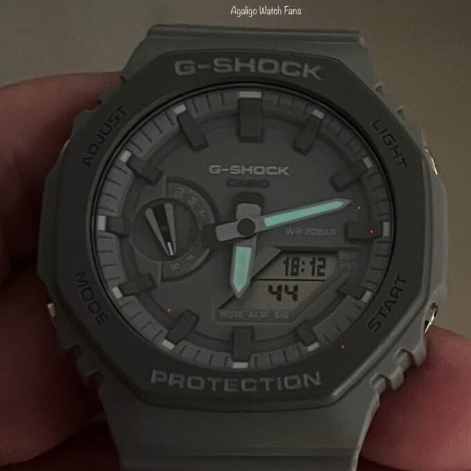 Montre Homme Casio G-Shock GA-2110ET-8ADR - Bracelet Gris En Silicone - Résistance à l'eau 200 Mètres