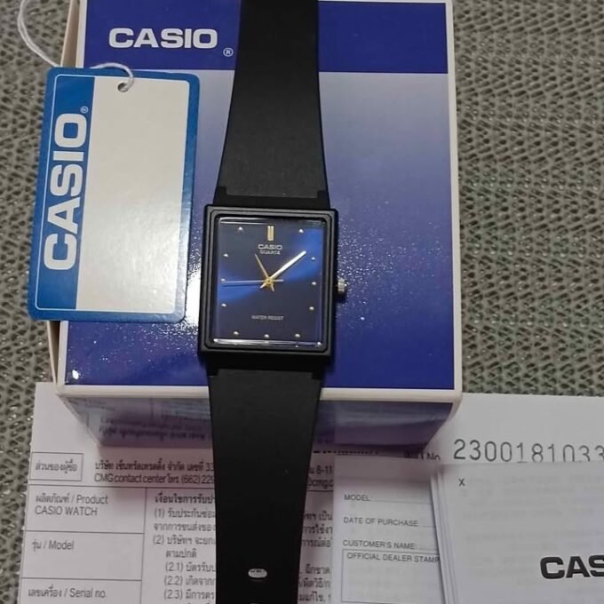 Montre Classique Casio Jeunesse MQ-38-2ADF - Résine, Résistante à l’eau, 3 ans d’autonomie, Légère 19g - Noir