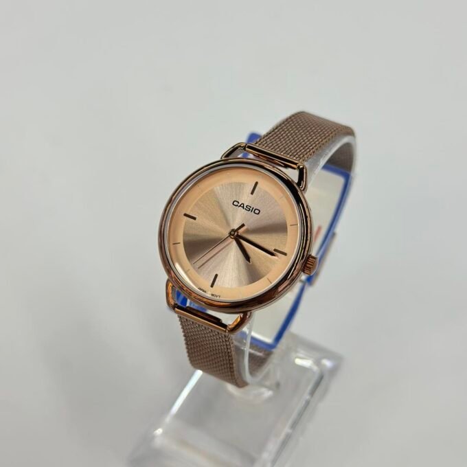 Montre Femme Casio - LTP-E413MR-9ADF - Bracelet en acier inoxydable doré - Résistant à l'eau