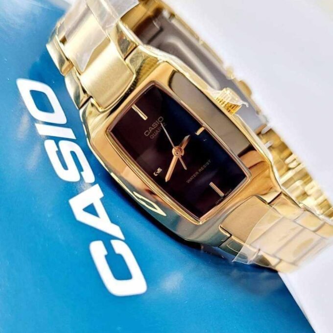 Montre CASIO Femme - LTP-1165N-1CRDF - Bracelet Dorée En Acier Inoxydable - Résistante à l'eau - 12 Mois De Garantie