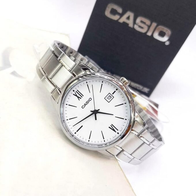 Montre Homme Casio Quartz MTP-V002D-7B3UDF - Acier inoxydable, Date, Résistante à l’eau, Affichage analogique - Bracelet argent - Montre Classique - Japon
