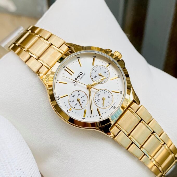 Montre CASIO Femme - Bracelet DoRée En Acier Inoxydable - Cadran Blanc - 12 Mois De Garantie - LTP-V300G-7AUDF