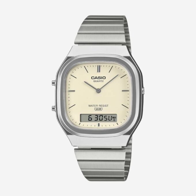 Montre CASIO Homme Quartz Vintage, Cadran Blanc Rond 36 mm, Bracelet Acier Gris, Date Jour Alarme, Étanche 30m, Verre Résine, AQ-240E-7A2DF