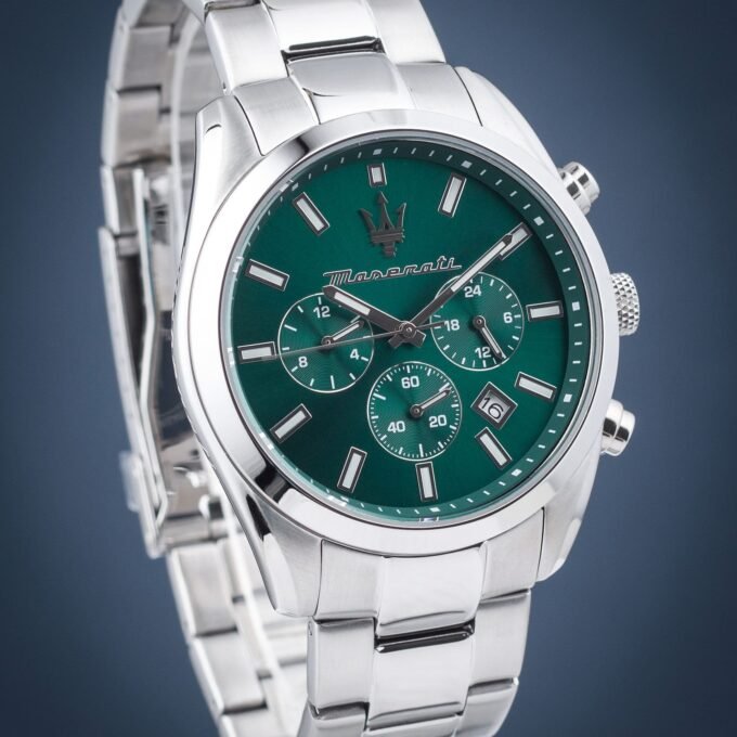 Montre Homme Maserati Attrazione – R8853151017 – Boîtier Acier Inoxydable 43 mm – Cadran Vert Sunray – Mouvement Analogique – Bracelet Acier Inoxydable – Pierre Zircon Noire – Résistante à l’Eau 5 ATM – Boucle Déployante à Sécurité – Garantie Maserati.