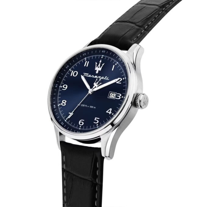 Montre Maserati Sorpasso – R8851124003 – Boîtier Inox 42 mm – Mouvement Miyota – Bracelet en Cuir – Cristal Minéral – Résistante à l'Eau 10 ATM (Adaptée à la Natation) – Garantie 2 Ans.