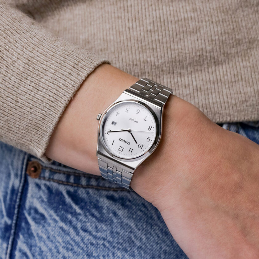 montre homme casio mtp b145d 7bvdf bracelet acier argent gris