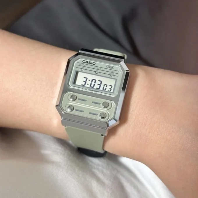 Montre Homme Casio Vintage - A100WEF-3ADF - Bracelet en Résine gris - Résistant à l'eau