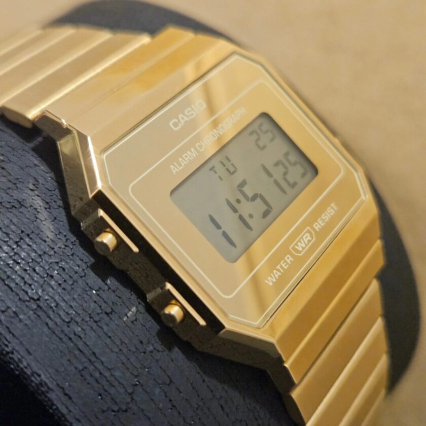 aiwatch_A700WEVG-9ADF - Montre Classique Homme/Femme Casio A700WEVG-9ADF - Bracelet Acier Inoxydable, Affichage Digital, Étanche, Style Vintage - Argent - Référence A700WEVG-9ADF